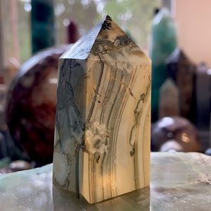 🔥SALE🔥 Banded Agate 4 Sided Crystal Point!